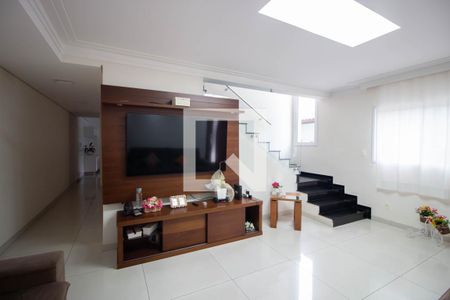 Sala de casa à venda com 3 quartos, 110m² em Vila Curuçá Velha, São Paulo