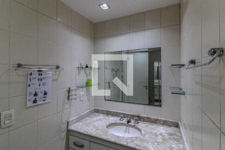 Apartamento à venda com 105m², 3 quartos e 1 vaga Apartamento à venda com 105m², 3 quartos e 1 vagaBanheiro Social