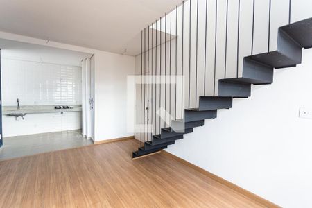 Sala 1 de apartamento à venda com 2 quartos, 100m² em Santa Tereza, Belo Horizonte