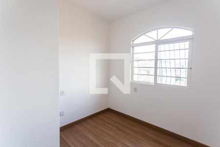 Quarto 1 de apartamento à venda com 2 quartos, 100m² em Santa Tereza, Belo Horizonte