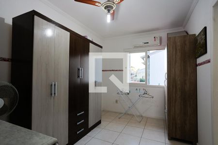 Suíte de casa à venda com 2 quartos, 130m² em Guarujá, Porto Alegre