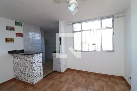 Sala de apartamento para alugar com 2 quartos, 48m² em Cocotá, Rio de Janeiro