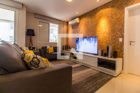 Sala de TV de apartamento à venda com 2 quartos, 100m² em Tamboré, Santana de Parnaíba