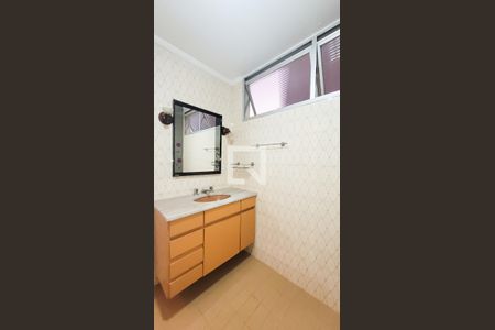 Banheiro da Suite de apartamento para alugar com 3 quartos, 130m² em Jardim Chapadão, Campinas