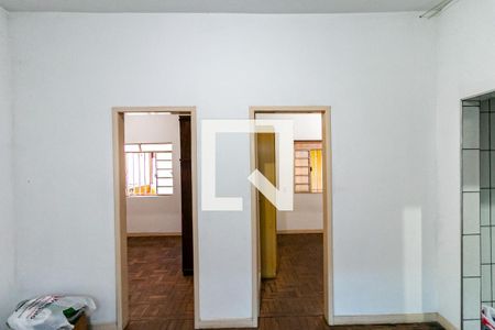 Sala de casa para alugar com 2 quartos, 484m² em Camargos, Belo Horizonte