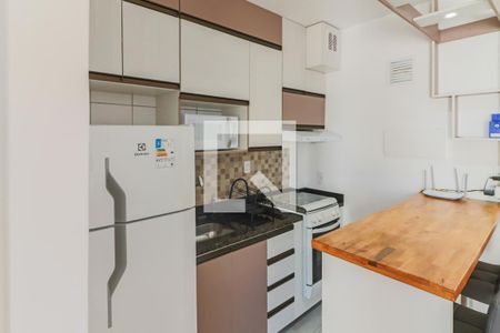 Quarto / Cozinha de apartamento para alugar com 1 quarto, 26m² em Vila Butantã, São Paulo