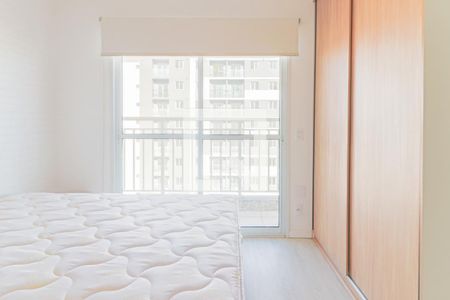 Quarto / Cozinha de apartamento para alugar com 1 quarto, 26m² em Vila Butantã, São Paulo