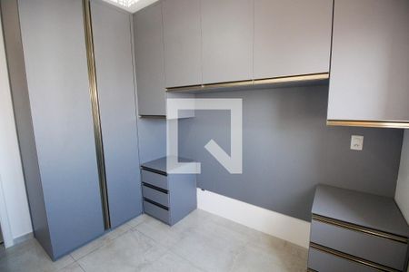 Suíte de apartamento para alugar com 2 quartos, 57m² em Parque Reboucas, São Paulo