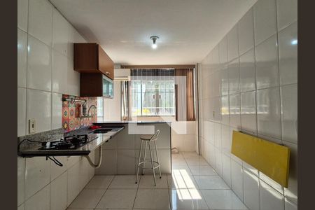 Sala/Cozinha de kitnet/studio à venda com 1 quarto, 70m² em Recreio dos Bandeirantes, Rio de Janeiro