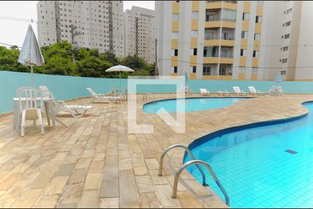 Apartamento à venda com 62m², 2 quartos e 1 vaga Apartamento à venda com 62m², 2 quartos e 1 vagaÁrea comum - Piscina