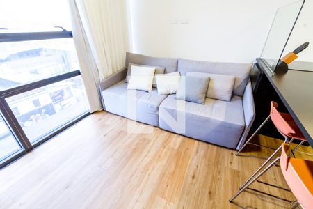 Sala - sofá de apartamento para alugar com 2 quartos, 46m² em Centro, Curitiba