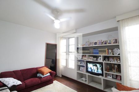 Sala 1 de casa para alugar com 4 quartos, 450m² em Saraiva, Uberlândia
