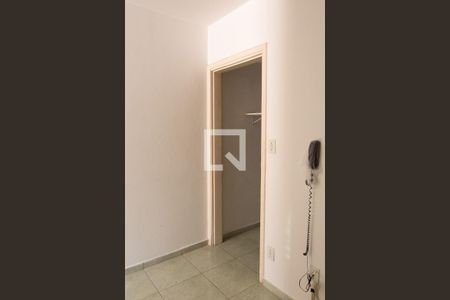 SALA de kitnet/studio para alugar com 1 quarto, 43m² em Centro, Campinas