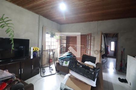 Sala 2 de casa à venda com 4 quartos, 150m² em Niterói, Canoas