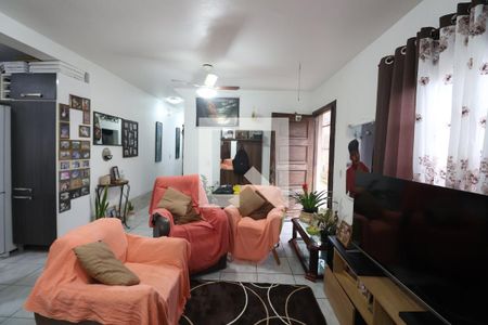 Sala 1 de casa à venda com 4 quartos, 150m² em Niterói, Canoas