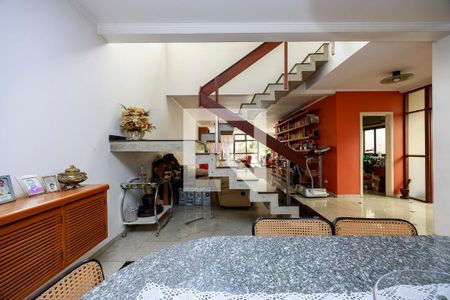 Sala de casa à venda com 3 quartos, 300m² em Brooklin, São Paulo