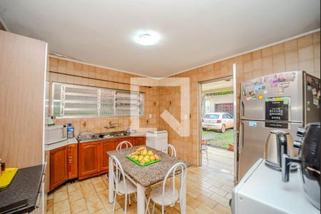 Casa para alugar com 287m², 3 quartos e 5 vagas Casa para alugar com 287m², 3 quartos e 5 vagasCozinha