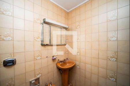 Casa para alugar com 287m², 3 quartos e 5 vagas Casa para alugar com 287m², 3 quartos e 5 vagasBanheiro da Suíte