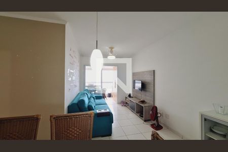 Sala de apartamento para alugar com 2 quartos, 70m² em Nova Mirim, Praia Grande