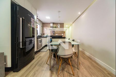 Apartamento à venda com 180m², 3 quartos e 2 vagas Apartamento à venda com 180m², 3 quartos e 2 vagasCozinha