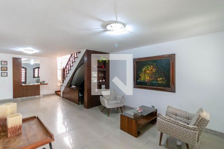 Sala de casa à venda com 5 quartos, 306m² em Serra, Belo Horizonte