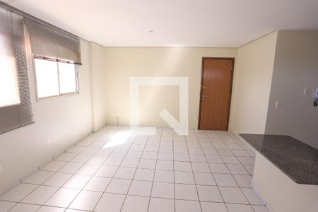 Sala de apartamento para alugar com 2 quartos, 53m² em Qs 7, Brasília