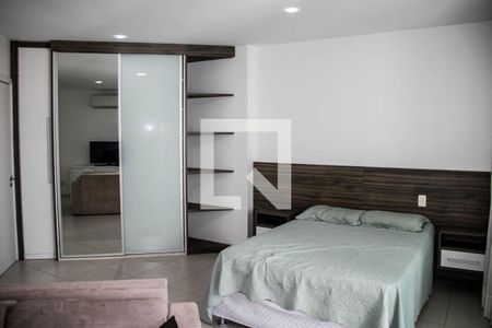 Sala de apartamento para alugar com 1 quarto, 52m² em Caminho das Árvores, Salvador