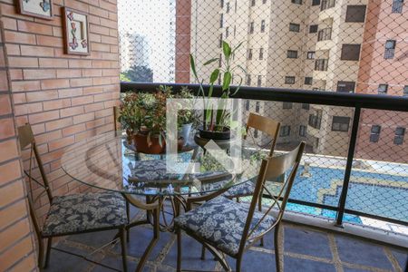 Sacada de apartamento à venda com 3 quartos, 126m² em Alto da Lapa, São Paulo