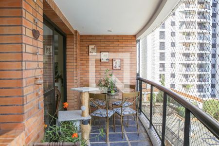 Sacada de apartamento à venda com 3 quartos, 126m² em Alto da Lapa, São Paulo