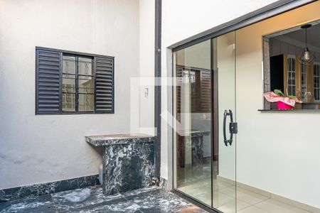 Sala de casa para alugar com 4 quartos, 237m² em Vila Manoel Ferreira, Campinas