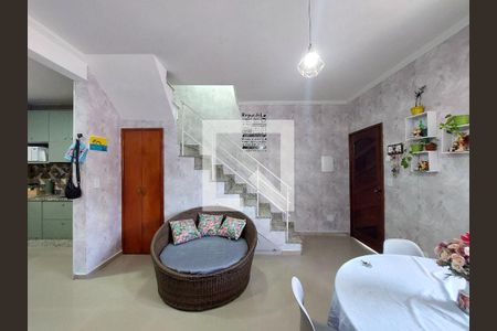 Sala de casa de condomínio à venda com 3 quartos, 90m² em Cupecê, São Paulo