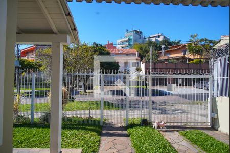 Sala de Estar - Vista de casa para alugar com 3 quartos, 350m² em Chácara das Pedras, Porto Alegre