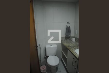 Banheiro de apartamento para alugar com 1 quarto, 49m² em Brotas, Salvador