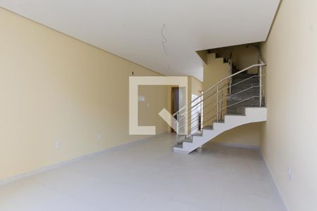 Sala de casa à venda com 3 quartos, 127m² em Guarujá, Porto Alegre