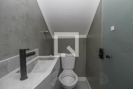 Lavabo de casa de condomínio para alugar com 2 quartos, 70m² em São Lucas, São Paulo