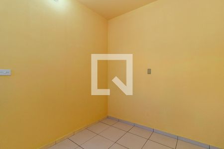 Quarto 2 de casa para alugar com 2 quartos, 60m² em Jardim Três Irmãos, Taboão da Serra