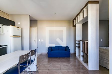 Sala Studio de kitnet/studio para alugar com 1 quarto, 43m² em Vila Oliveira, Mogi das Cruzes