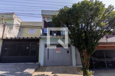 Casa à venda com 150m², 2 quartos e 3 vagas Casa à venda com 150m², 2 quartos e 3 vagasPlaca+Fachada