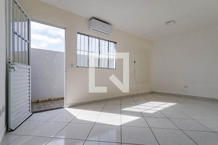 Sala de casa de condomínio para alugar com 2 quartos, 70m² em Vila Sao Paulo, Mogi das Cruzes