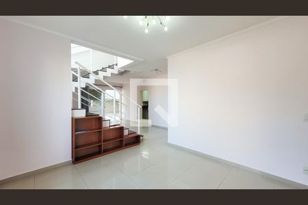 Sala de casa de condomínio à venda com 5 quartos, 240m² em Parque dos Resadas, Campinas