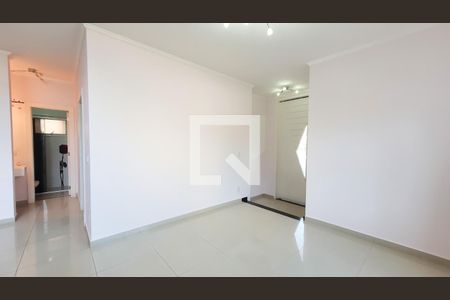 Sala de casa de condomínio à venda com 5 quartos, 240m² em Parque dos Resadas, Campinas