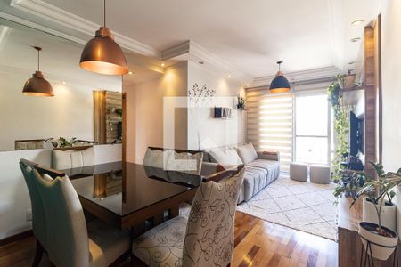 Sala de apartamento à venda com 3 quartos, 63m² em Vila Firmiano Pinto, São Paulo