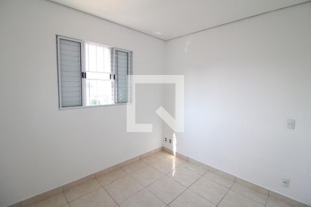 Quarto 2 de apartamento para alugar com 2 quartos, 60m² em Vila Baruel, São Paulo