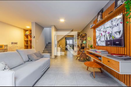 Sala de casa à venda com 3 quartos, 200m² em Santo Amaro, São Paulo