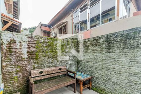 Sala de casa de condomínio à venda com 3 quartos, 118m² em Cristal, Porto Alegre