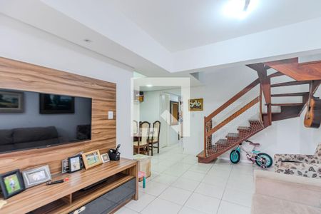 Sala de casa de condomínio à venda com 3 quartos, 118m² em Cristal, Porto Alegre