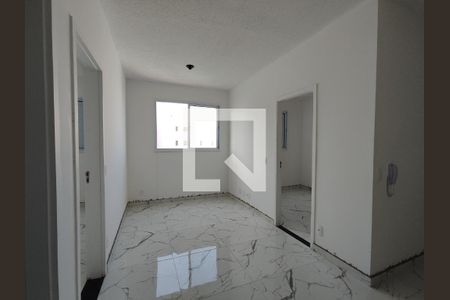 Sala de apartamento para alugar com 2 quartos, 42m² em Vila São Paulo, Ferraz de Vasconcelos