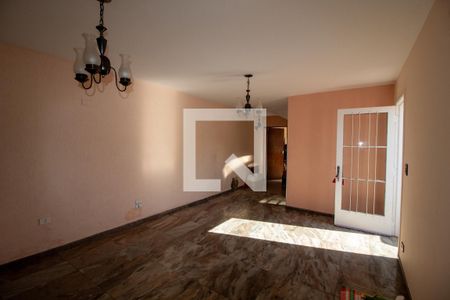 Sala de casa à venda com 4 quartos, 171m² em Caxingui, São Paulo