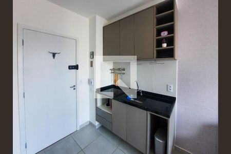 Cozinha de apartamento à venda com 1 quarto, 32m² em Vila Olímpia, São Paulo