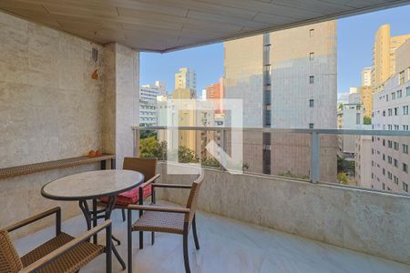 Sala de apartamento à venda com 4 quartos, 190m² em Lourdes, Belo Horizonte